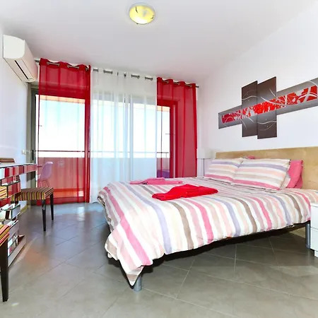 아파트 Ruby Red & Atlantic Blue In Oceano Atlantico