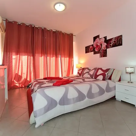 Апартаменты Ruby Red & Atlantic Blue In Oceano Atlantico