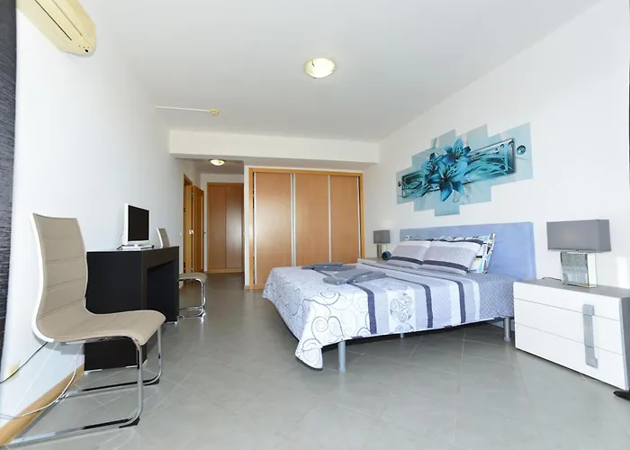 Ruby Red & Atlantic Blue In Oceano Atlantico Appartement